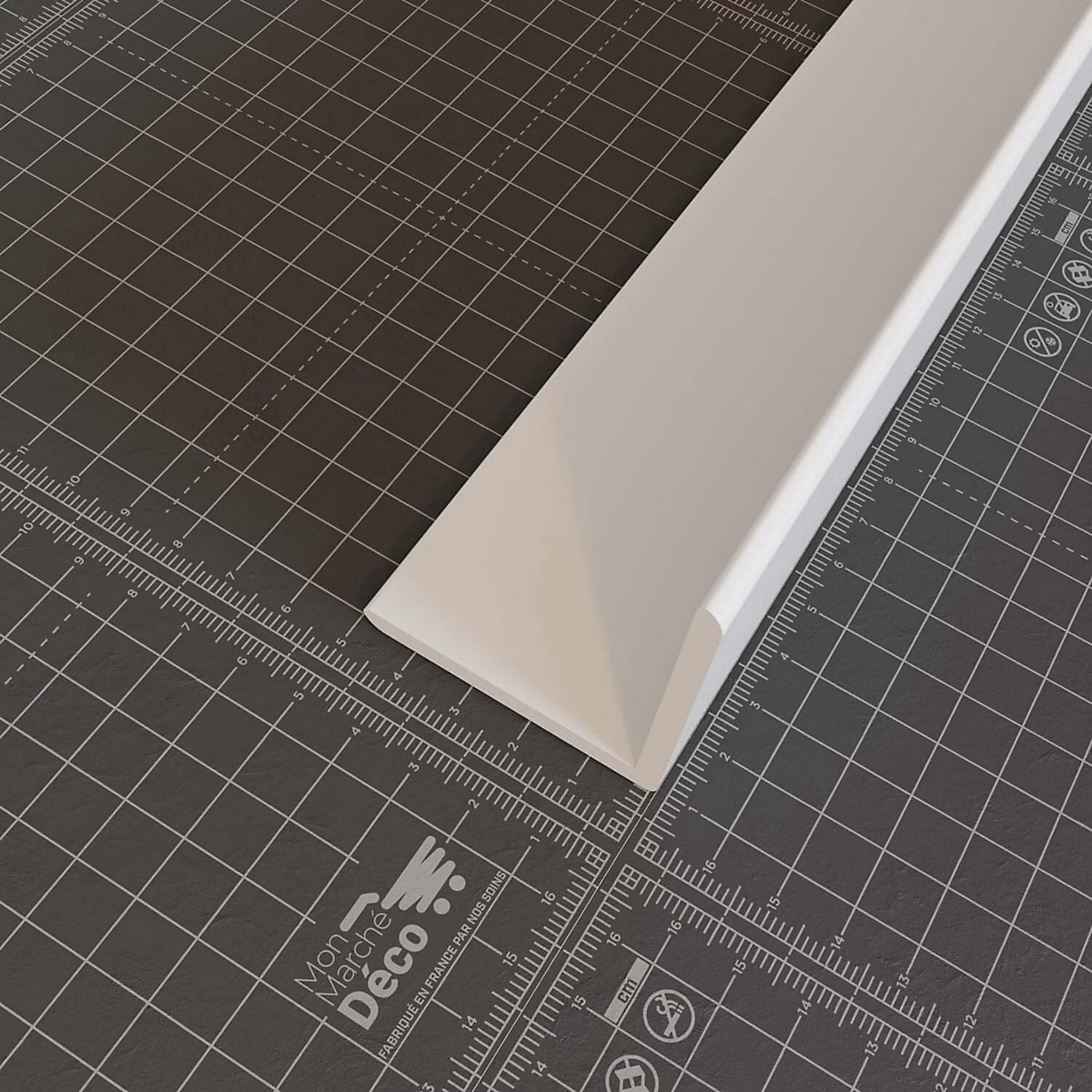 Baguette d'Angle PVC Cellulaire 50 mm – Longueur 1 m, Blanc