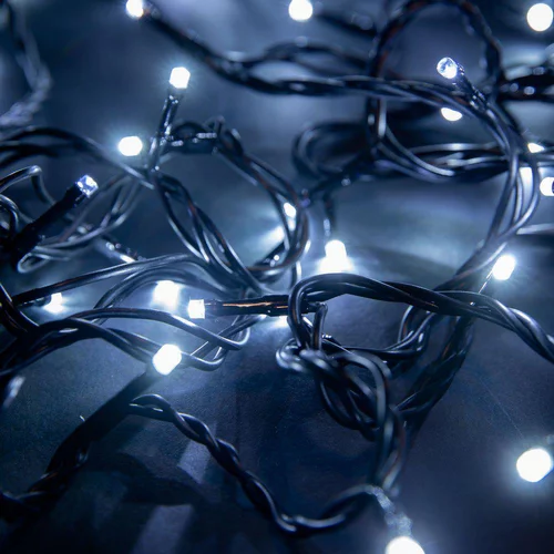 Confort au jardin:Guirlande lumineuse LED à lumière fixe blanc sur secteur - 20 m
