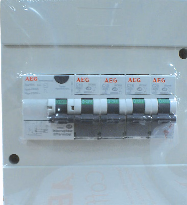 Coffret électrique prééquipé 1 rangée 6 modules – AEG