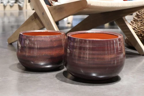 Vie dehors：Pot en terre cuite émaillée marron Châtaigne Les Poteries d’Albi Le Liseré - Ø 25 x H 19 cm