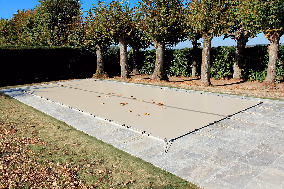 Bâche d'Hivernage Beige 7 – 60 × 4,10 m pour Piscine Maximum 7 × 3,5 m avec Grille Centrale d'Evacuation, Fabrication Française, D