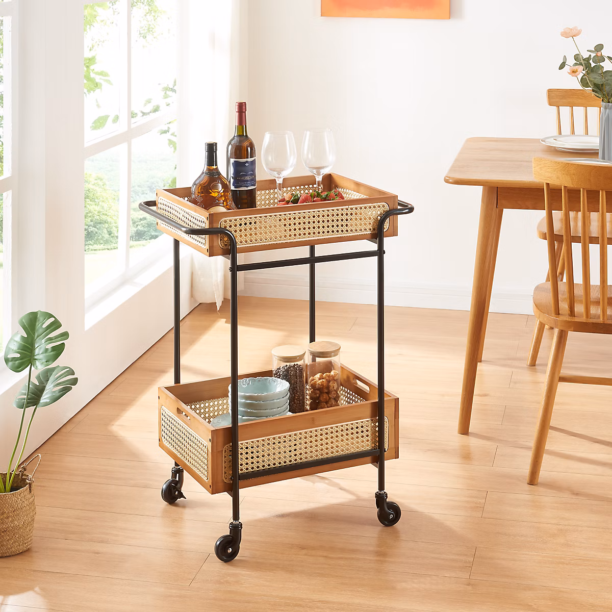 Chariot de service Tervola 81 × 61 × 39 cm noir effet bois aspect rotin en.casa